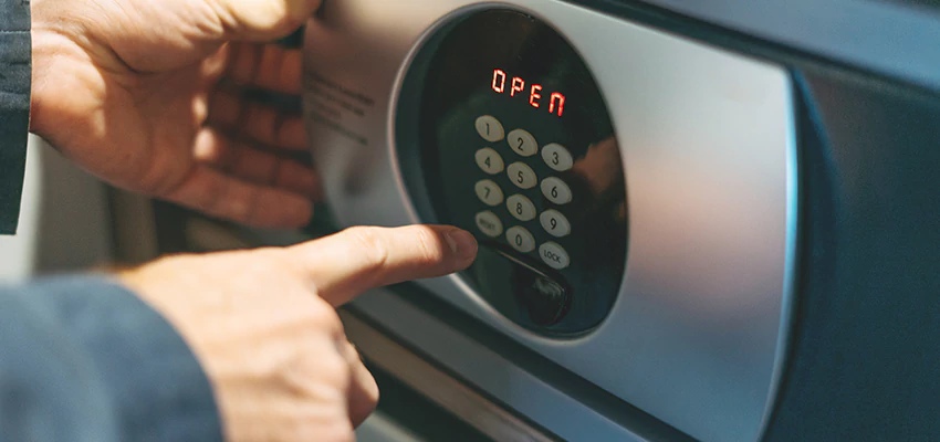 Cash Safe Openers in Doral, Florida