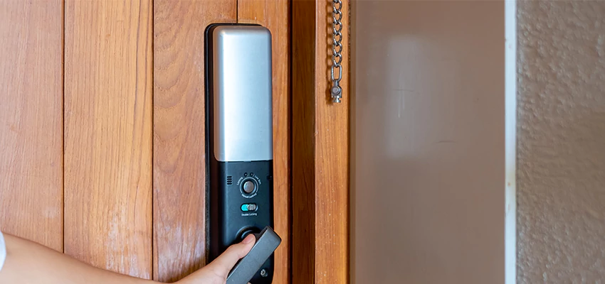 Home Security Electronic Locks Upgrades in Doral, FL