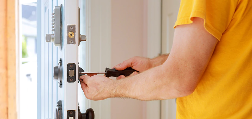 Eviction Locksmith For Key Fob Replacement Services in Doral, FL